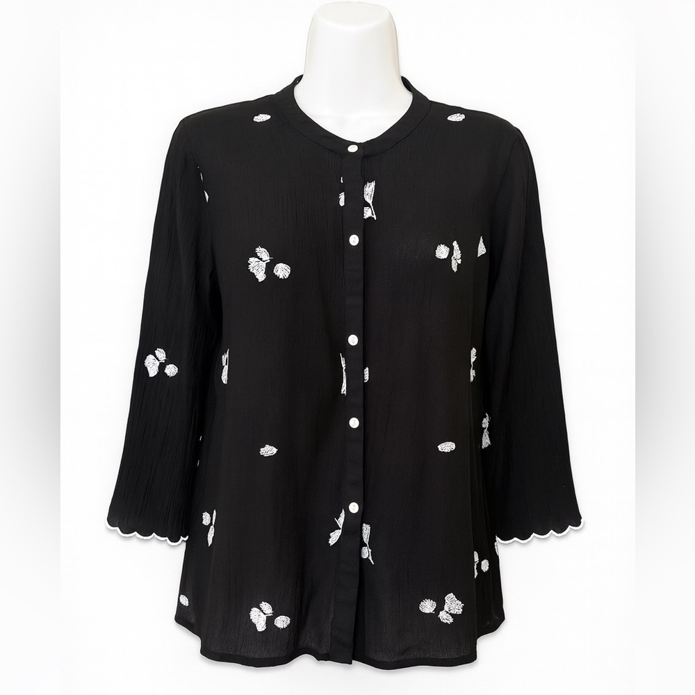Bossini Black Embroidered Button-Front Blouse - Size L